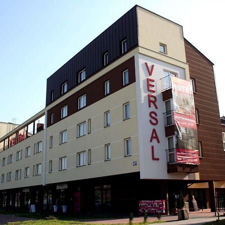 Versal Airport Modlin Новий-Двір-Мазовецький Екстер'єр фото